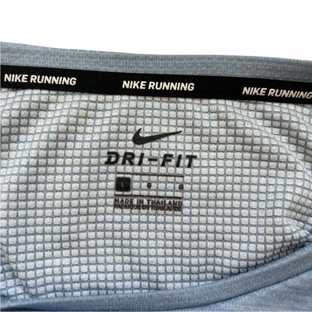 Nike Running Men’s Dri-Fit Long Sleeve Shirt Size Large - Picture 4 of 6